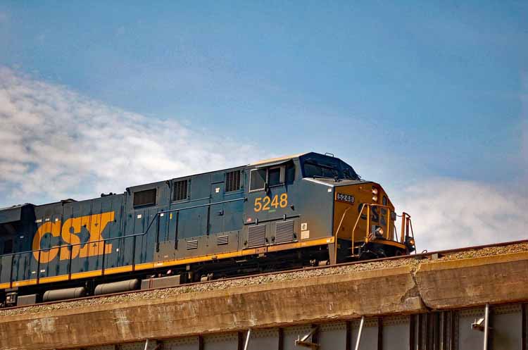 train on tressle